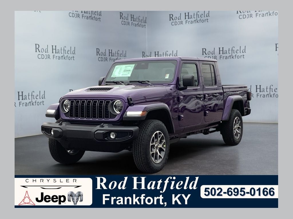 2026 Jeep Gladiator GLADIATOR SPORT S 4X4 in Reign Exterior Paint — front three-quarter view
