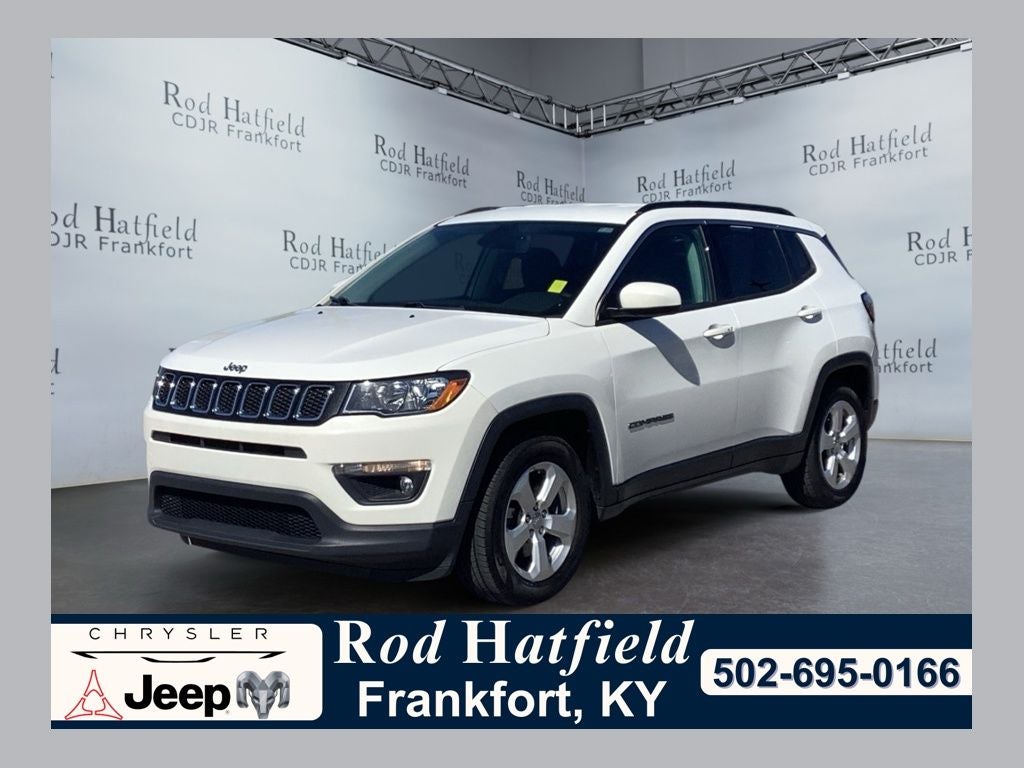 2019 Jeep Compass Latitude FWD in White Clearcoat — front three-quarter view