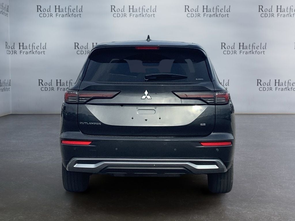 2025 Mitsubishi Outlander — interior view